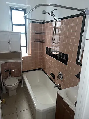 Rented by CENTURY 21 Sunny Gardens Realty, Inc. | media 16