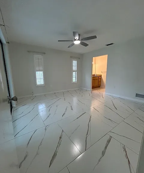 320 Victoria Rd — Photo 4