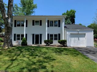 13 Collingswood Pl, Flanders, NJ 07836