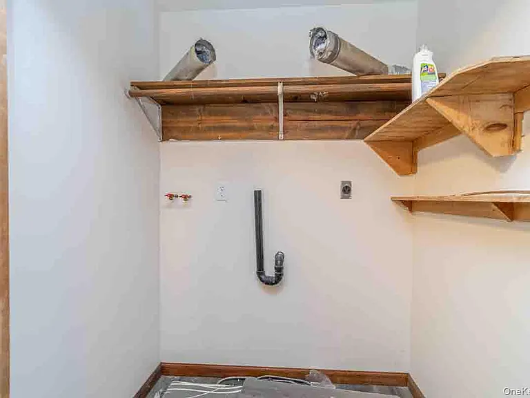 126 Red Top Rd #B — Photo 11