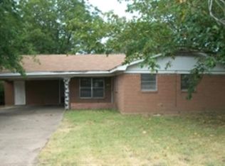 775 Old Jefferson Rd, Paris, TX 75460