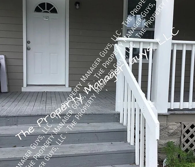 119 S Grove St #A — Photo 2