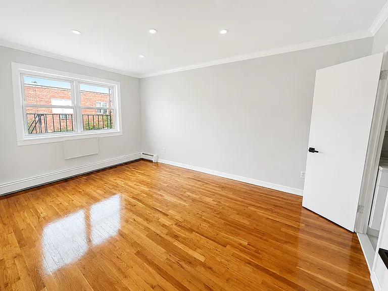 25-01 45th St #3F — Photo 15