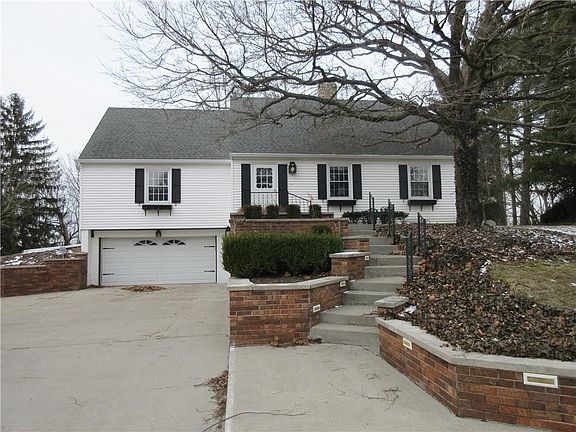3rd image of 2117 Graham Dr N