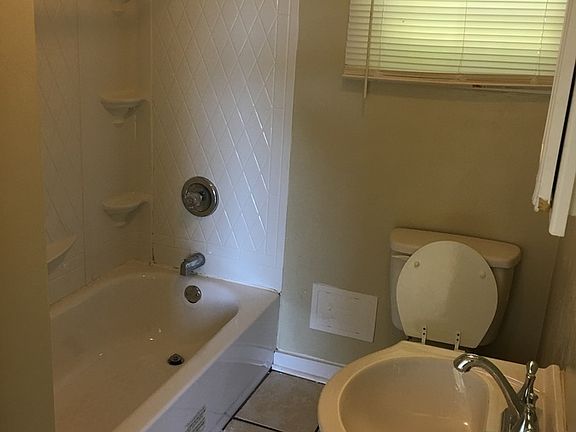 5th image of 1392 Buena Vista Blvd SE