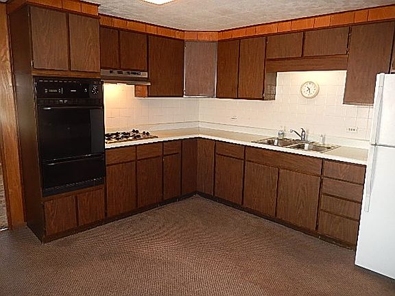 2nd image of 5045 W Oak Center Dr