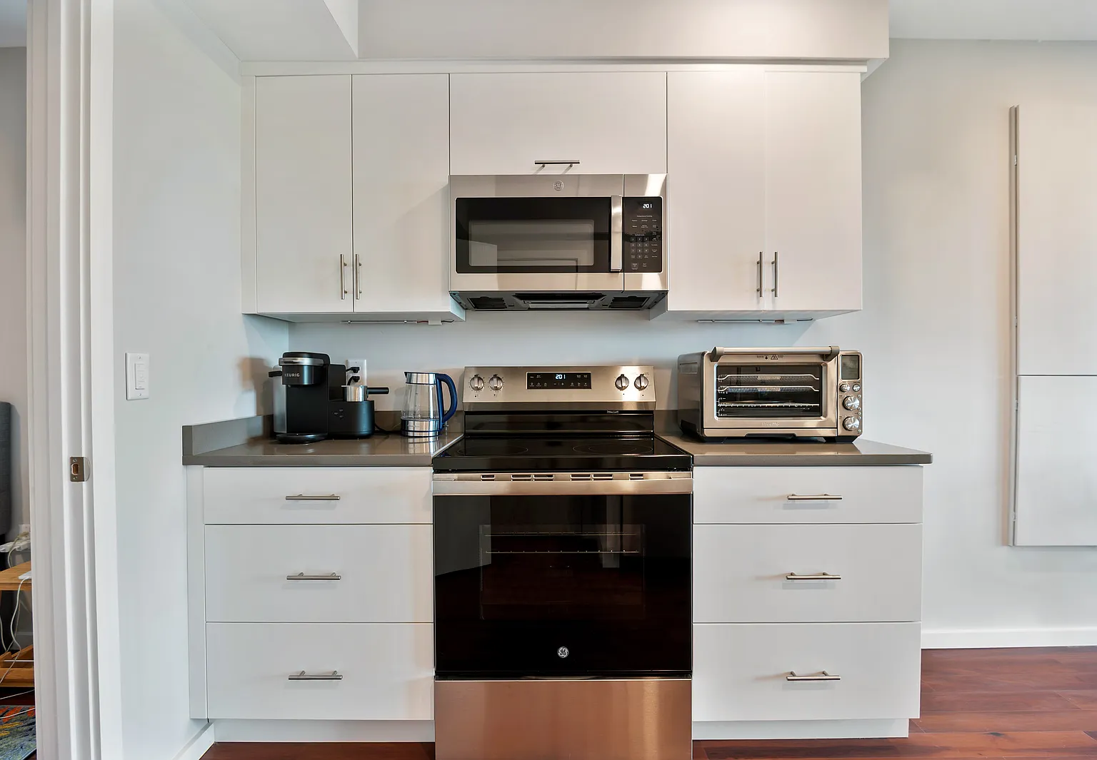 1 bed, 655 sqft, $2,600 — Photo 4