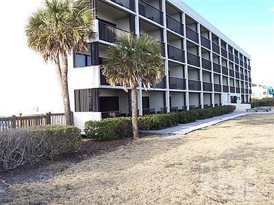 2nd image of 711 S Lumina Avenue #305