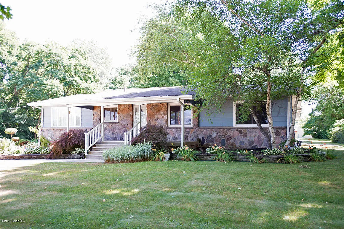 959 Capital Ave SW photo 1