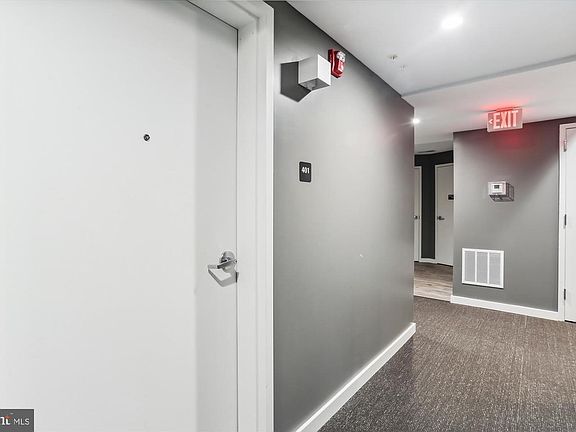 4th image of 700 Roeder Rd #401