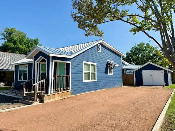 503 Lucille St, Kerrville, TX 78028