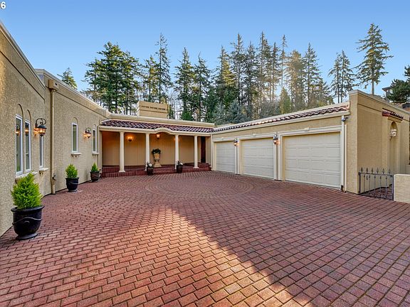 3rd image of 2338 SW 15th Ave