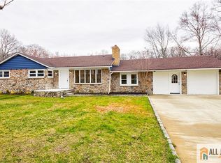 312 Matchaponix Rd, Jamesburg, NJ 08831