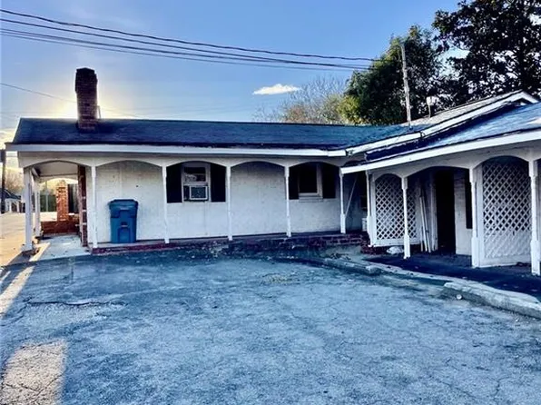 103 E Main St, Irwinton, GA 31042