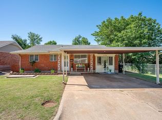 640 SW 1st Pl, Moore, OK 73160