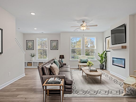 3rd image of 149 Broadway St #3