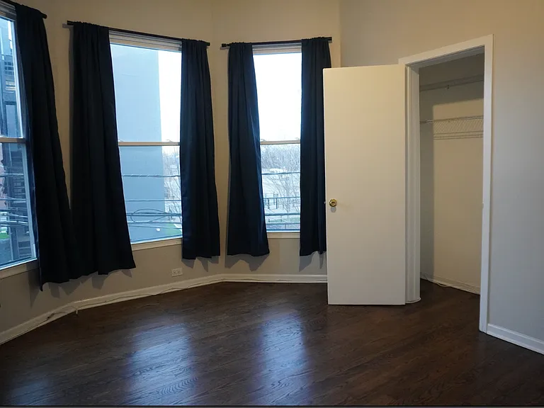 867 E Pershing Rd #2 — Photo 5