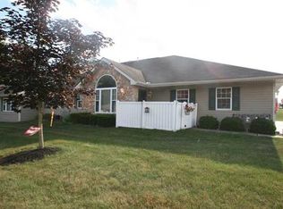 222 Charlotte Ln, New Castle, PA 16101