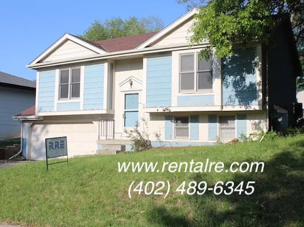 4625 S 57th St, Lincoln, NE 68516