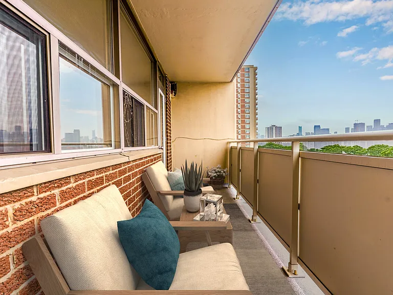 1010 Broadview Ave — Photo 19