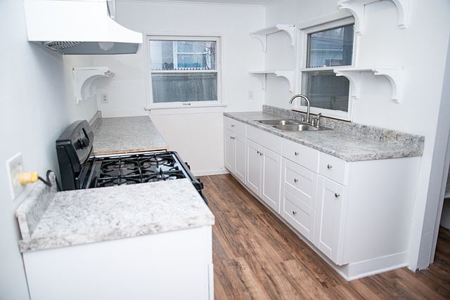 2nd image of 33648 N Evergreen Dr