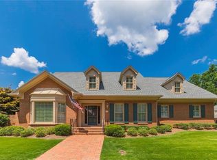 4 Downshire Cir, Decatur, GA 30033