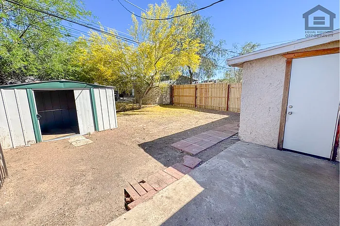 308 E Vogel Ave #3 — Photo 24