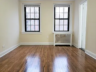 Rented by Hillel Realty Group