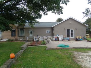 2178 State Highway 94, Oquawka, IL 61469