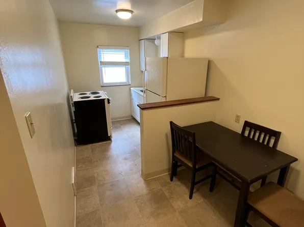 528 Washington Ave Suite 1, Bridgeville, PA 15017