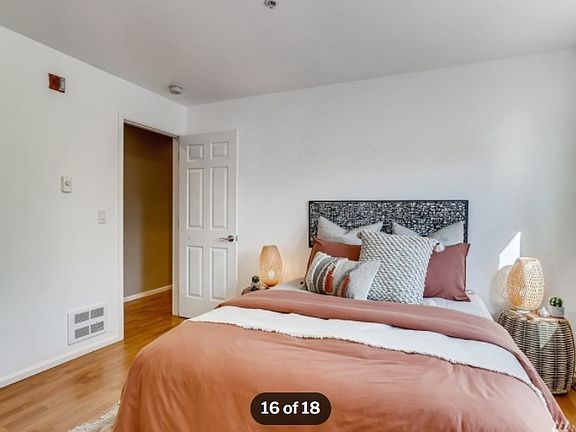 3rd image of 2309 Boylston Ave E APT 302
