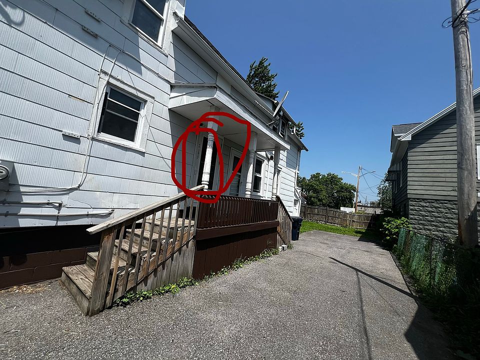 1st image of 96 Arnold Pl APT 3