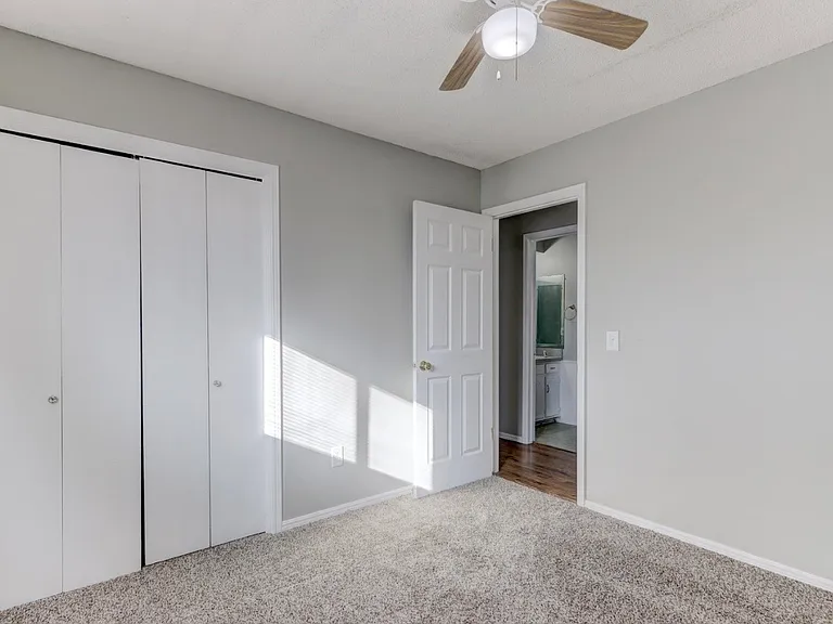 302 N Briarwood St — Photo 10