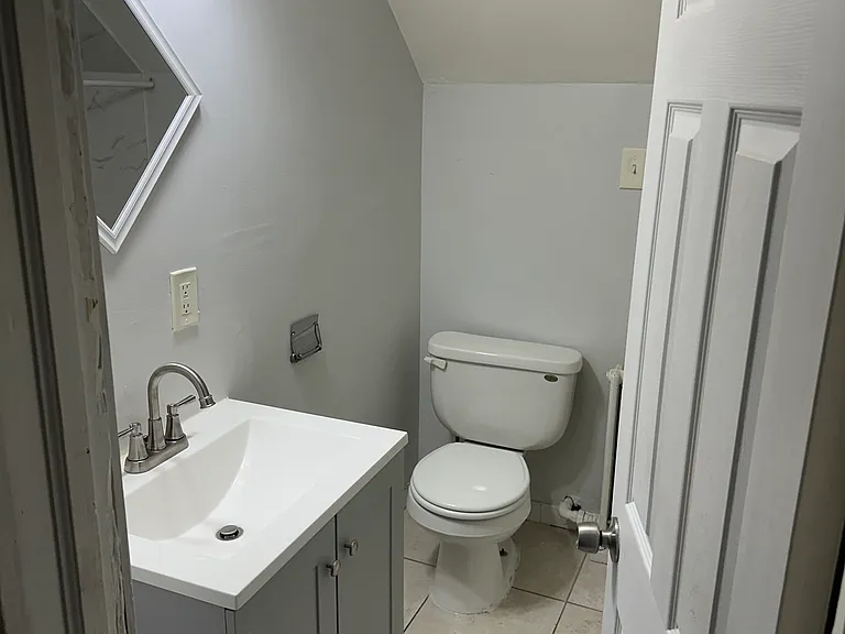 409 Bacheller Ave #2 — Photo 6