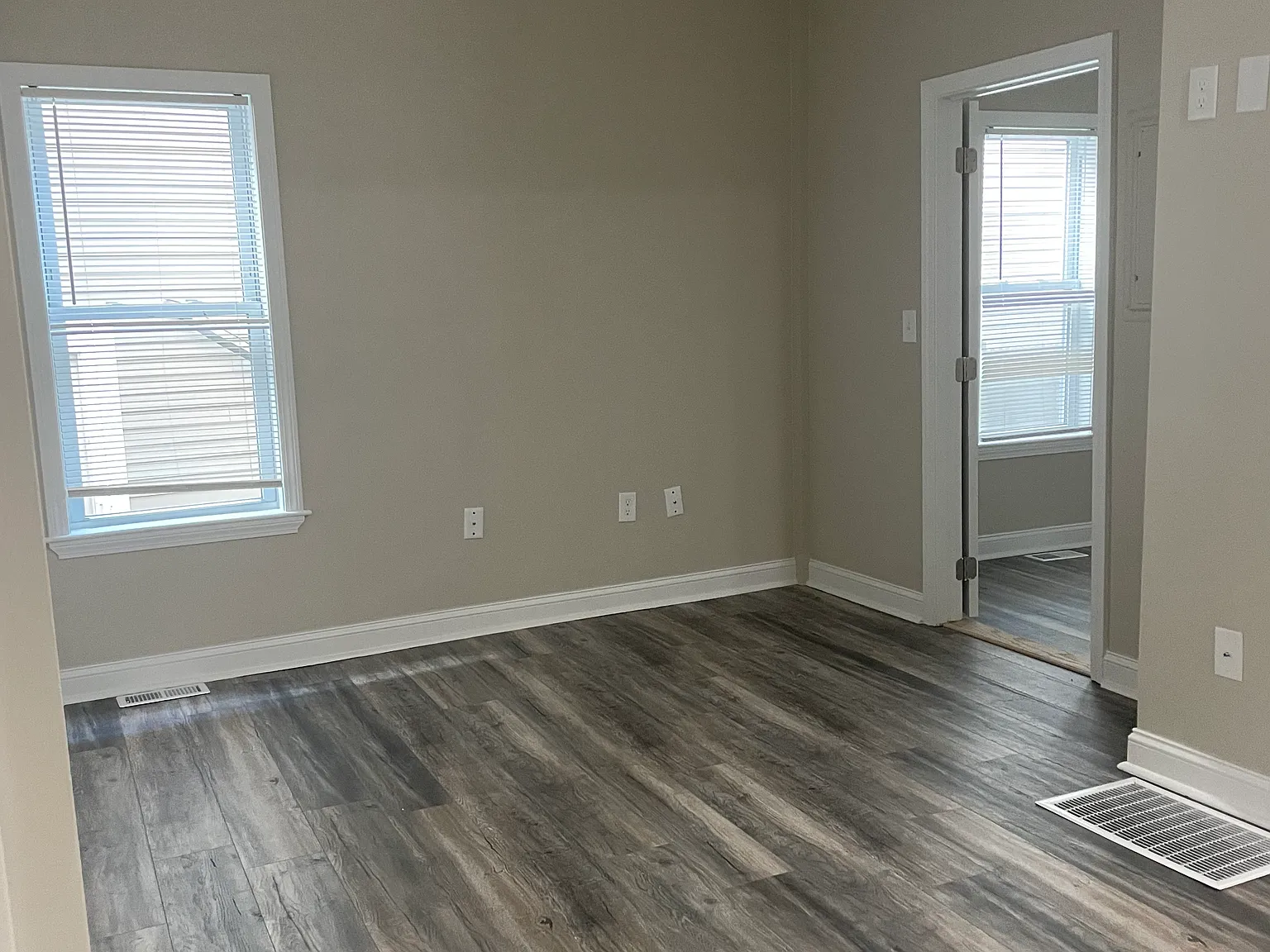 3 bed, $2,900 — Photo 1