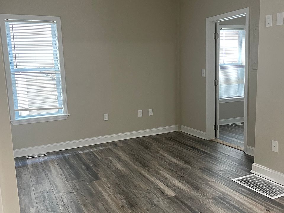1st image of 300 Spruce St #1