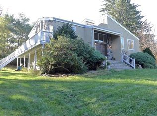 2 Old Farm Ct, Mahopac, NY 10541