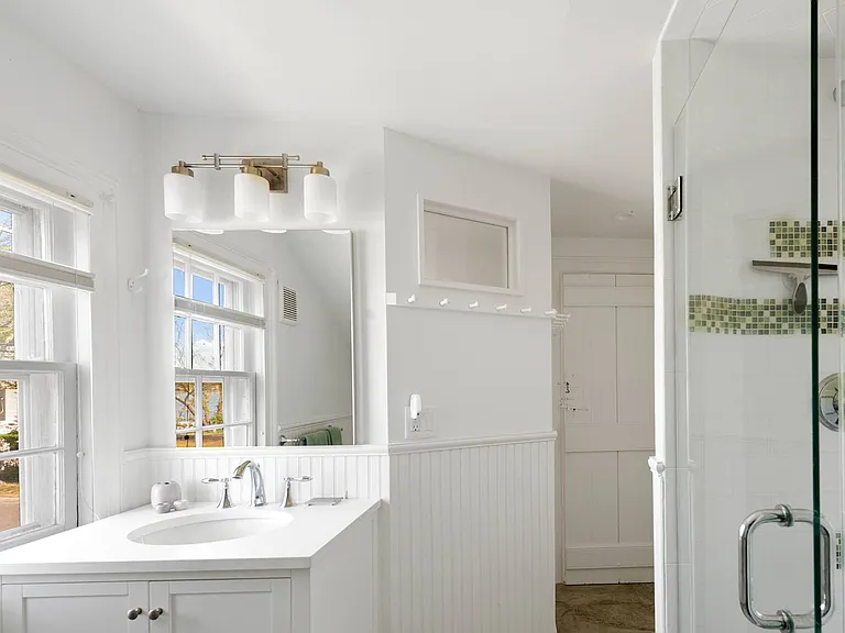 31 Glover St — Photo 12
