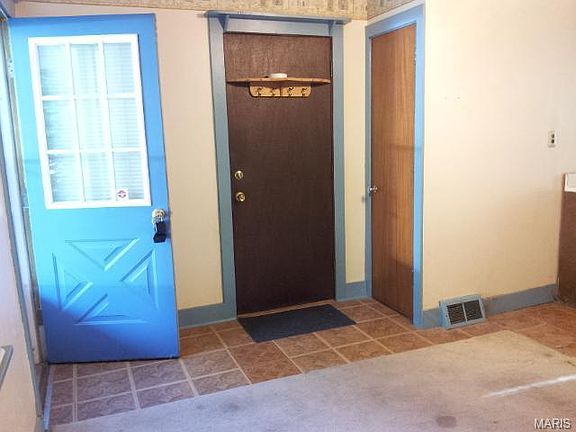 3rd image of 2501 Spencer Ave