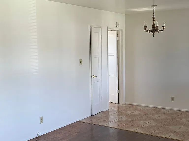 5610 Corbett St — Photo 8