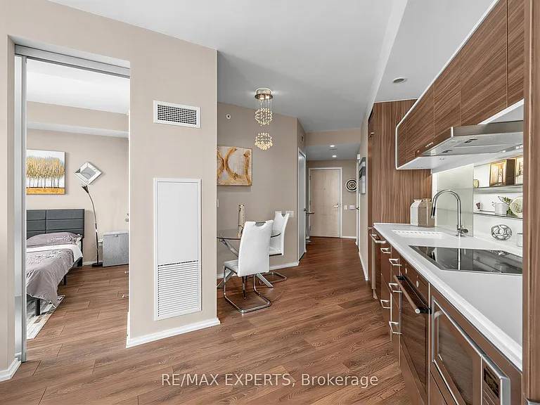 45 Charles St E #1509 — Photo 14