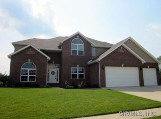 4281 Redfield Dr, Swansea, IL