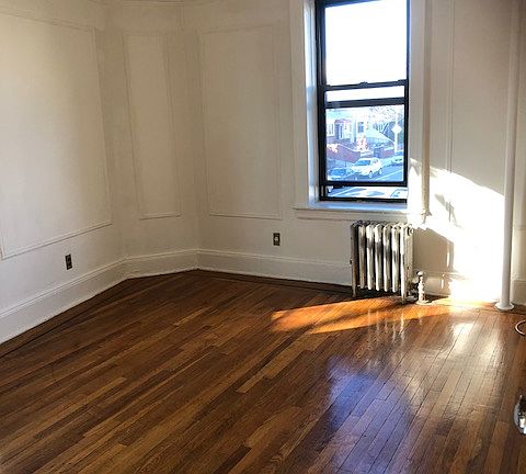 5th image of 2407 36th St APT B4