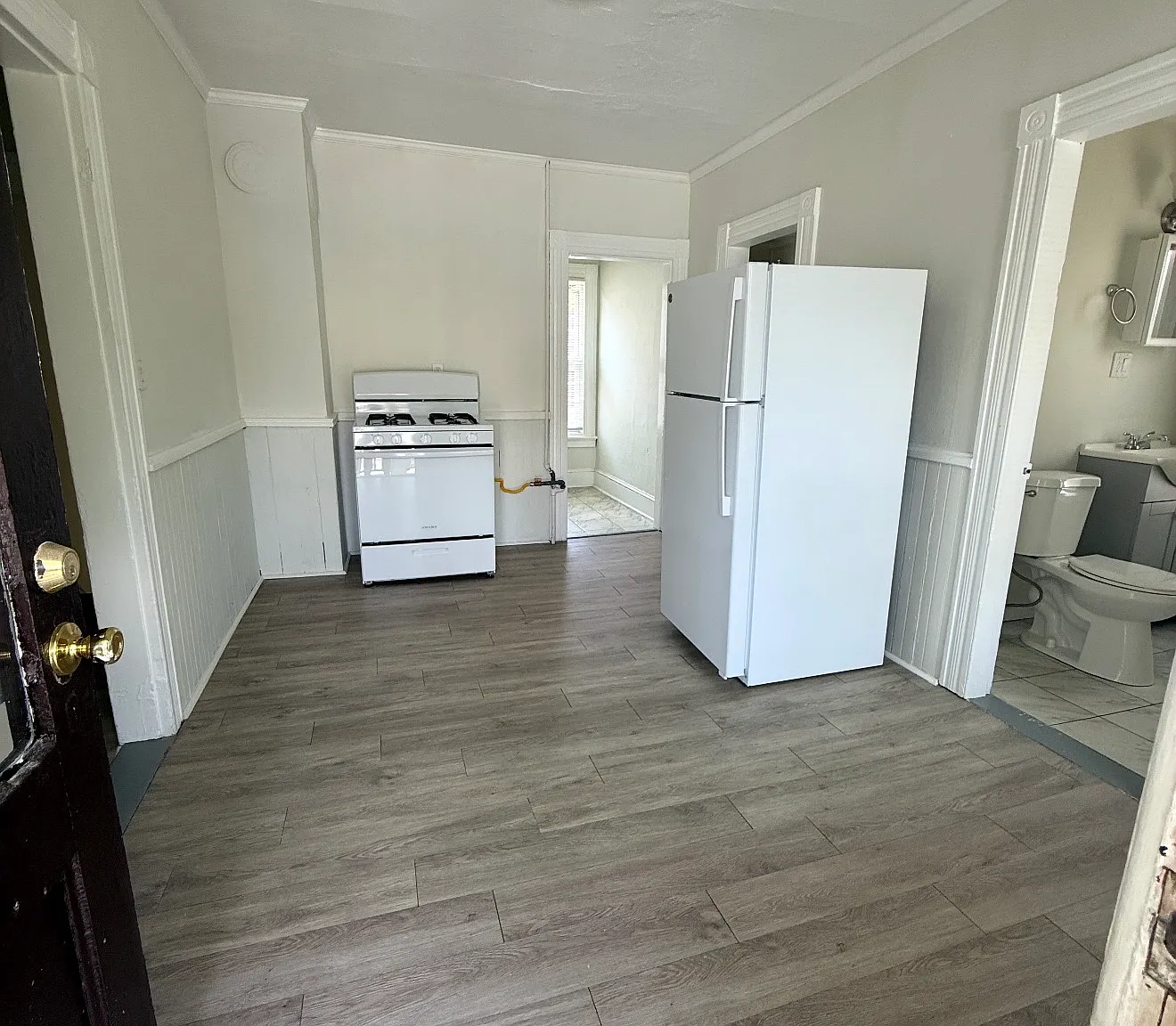 4 bed, 1400 sqft, $2,000 — Photo 4