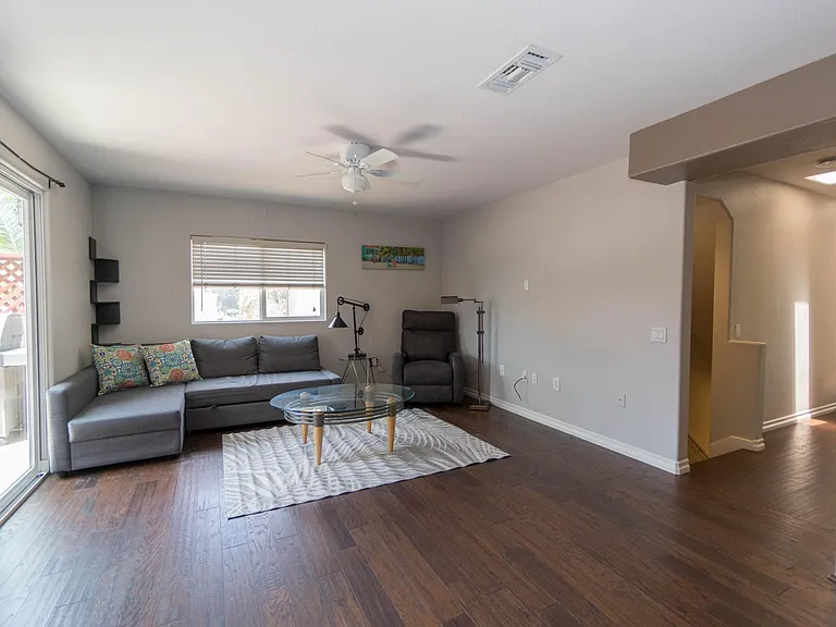 1730 Grand Ave — Photo 9