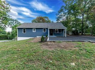 185 Brooksite Dr, Smithtown, NY 11787