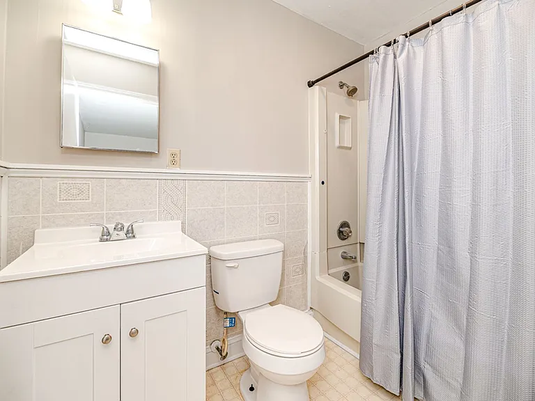 310 Park Ave — Photo 29