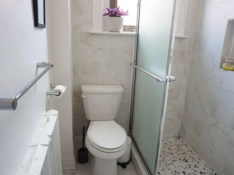 1443 S Broad St #1R — Photo 8