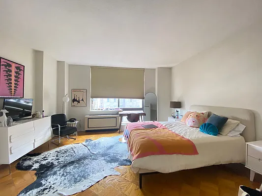 Rented by Bond New York | media 16