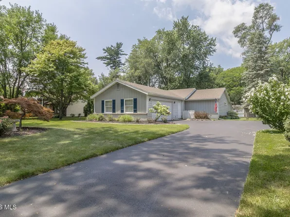 2049 Willowhill Ln, Toledo, OH 43615